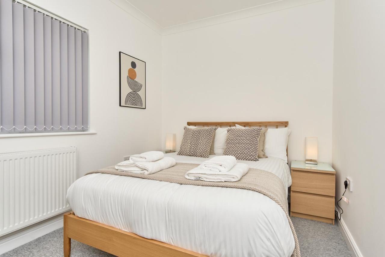 Beautiful 3 Bed Apartment In Bonchurch - Nr Ventnor - Large Outside Terrace & Parking - Dog Friendly - The Perfect Choice For Couples, Friends, Families - 5 Mins To Beach Ngoại thất bức ảnh