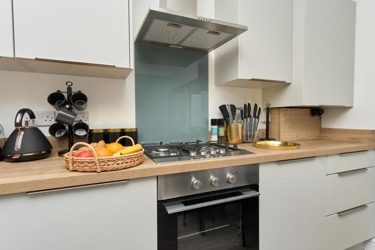 Beautiful 3 Bed Apartment In Bonchurch - Nr Ventnor - Large Outside Terrace & Parking - Dog Friendly - The Perfect Choice For Couples, Friends, Families - 5 Mins To Beach Ngoại thất bức ảnh